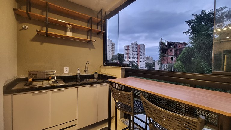 Modern Studio with BBQ Balcony
